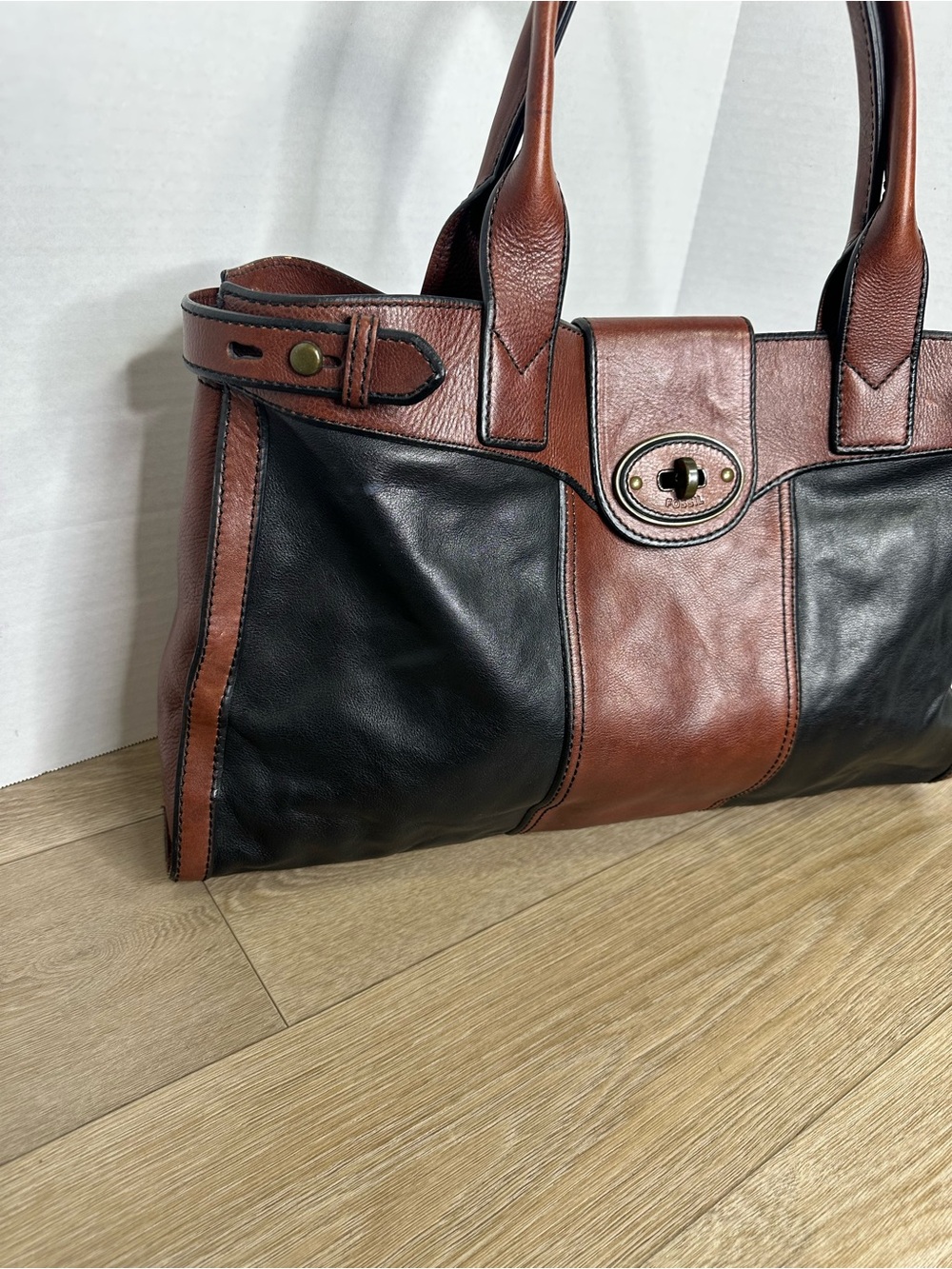 FOSSIL Vintage Reissue XL Weekender Leather Tote Bag - Picture 2 of 16